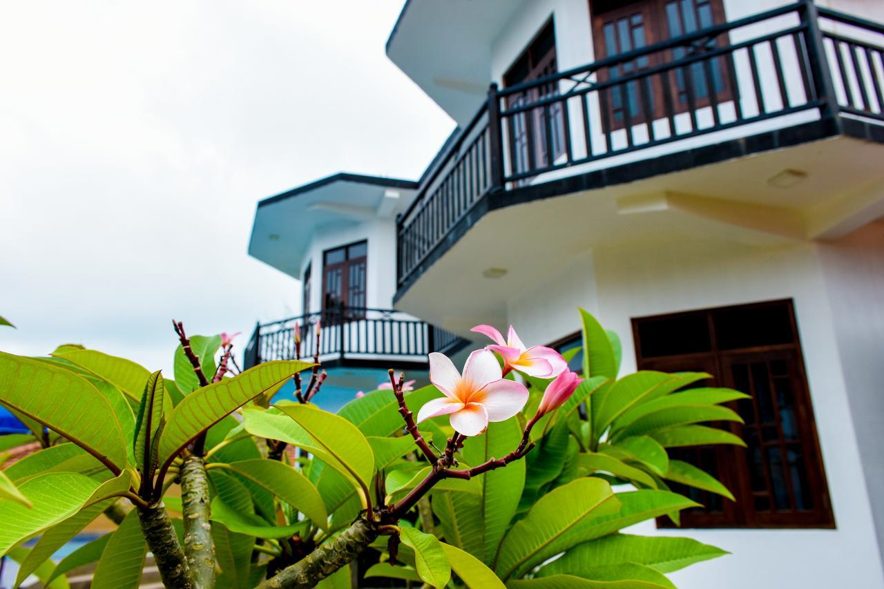 Ocean Glory Hotel Ettukala エクステリア 写真